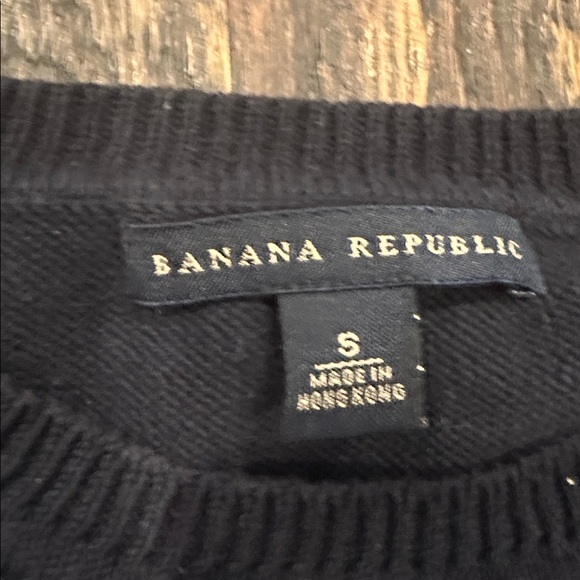 Banana Republic navy sweater - men’s size small - Picture 2 of 7